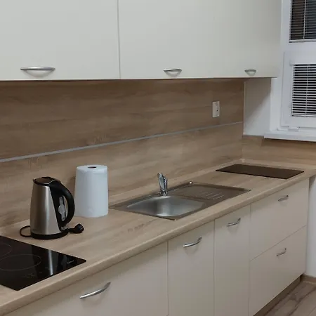 White Coral Club Vandrarhem Košice