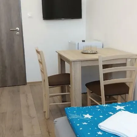 White Coral Club Hostal
